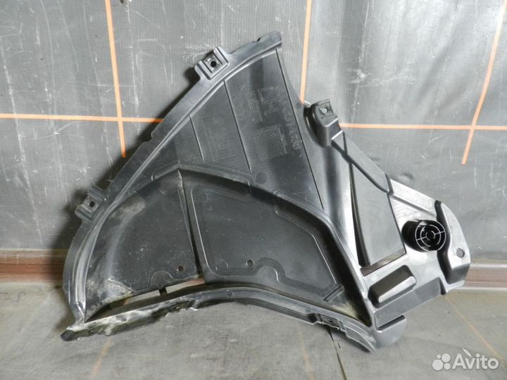 Щиток левый нижний - BMW 5 G30