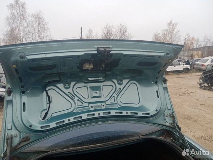 Крышка багажника Volkswagen Passat B5 1997