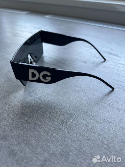 Солнцезащитные очки dolce gabbana