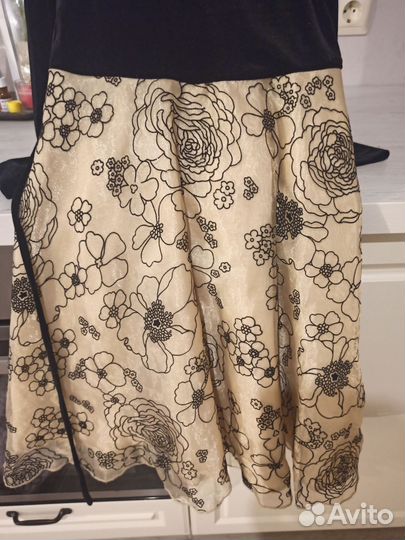 Платье для девочки 134 140