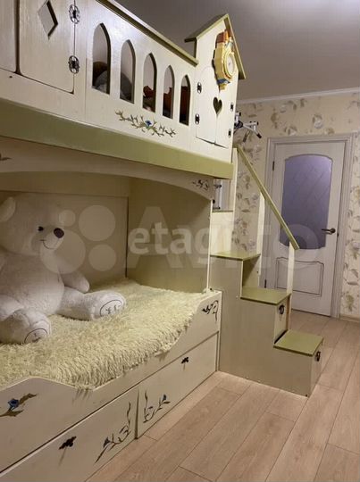 3-к. квартира, 81,3 м², 7/17 эт.