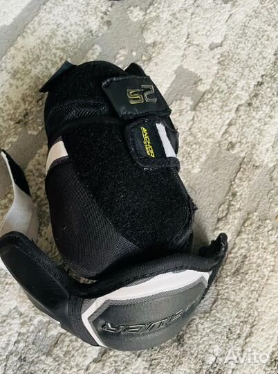 Налокотники, нагрудники, перчатки, трусы