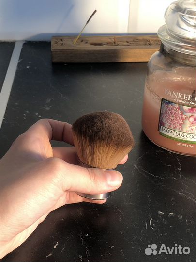 Кисть для макияжа натуральная