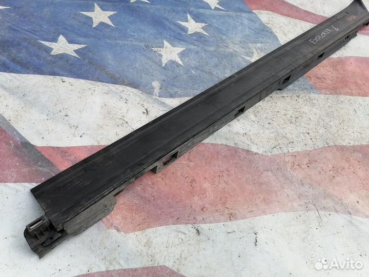 Накладка на порог левая Ford Explorer VI (2019—2024)