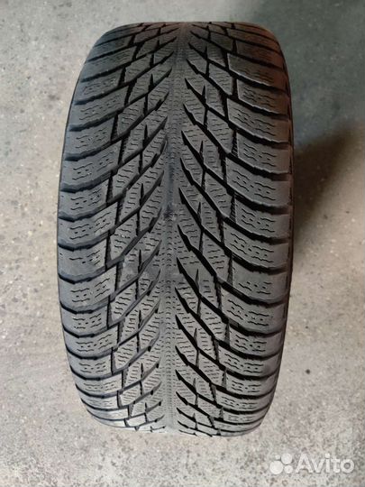 Audi Replica R19 Nokian 255/40/R19