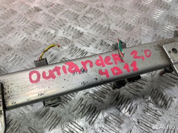 Форсунка топливная Mitsubishi Lancer CY4A 4B11