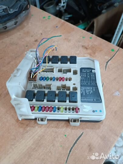 Блок предохранителей Nissan Tiida C11