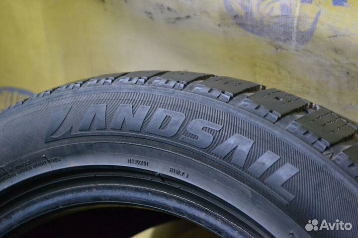 Landsail Ice Star IS33 215/55 R17