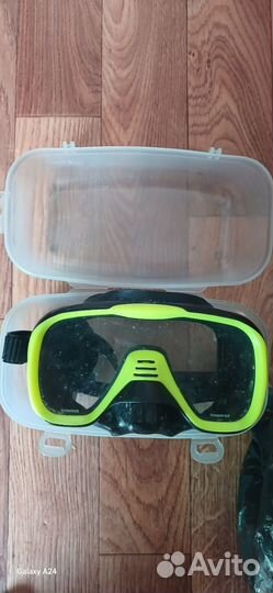 Маска для подводного плавания с трубкой