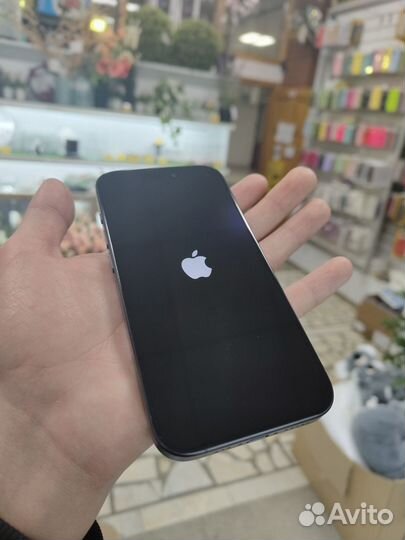 iPhone 15 Pro, 256 ГБ