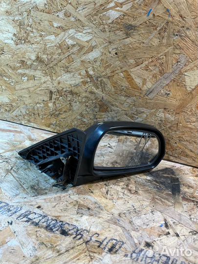 Зеркало Киа Спектра правое (элемент сломан)