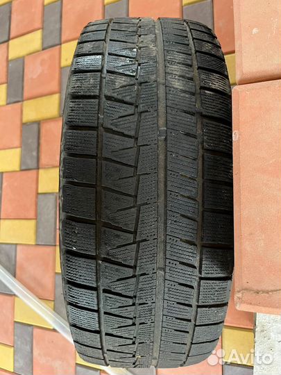 Bridgestone Blizzak Revo GZ 205/55 R16 R