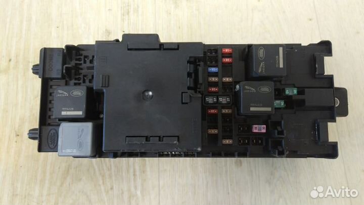 Блок предохранителей Land Rover / Range Rover Sport / L494