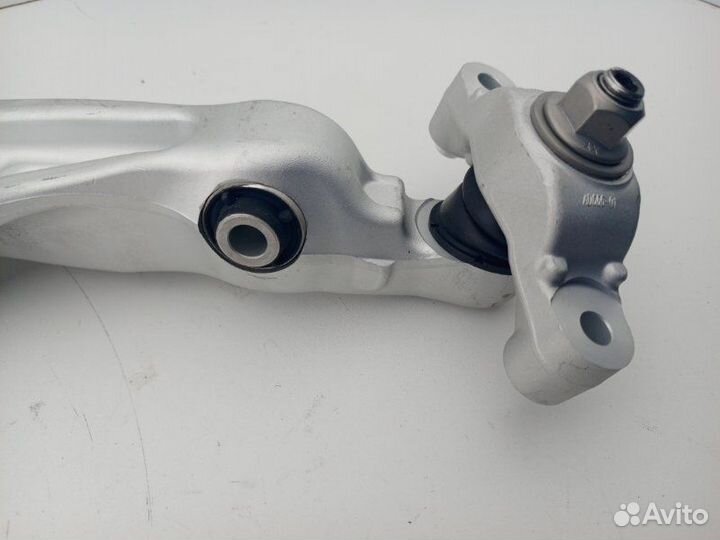 Рычаг подвески нижний передний правый Volvo Xc90