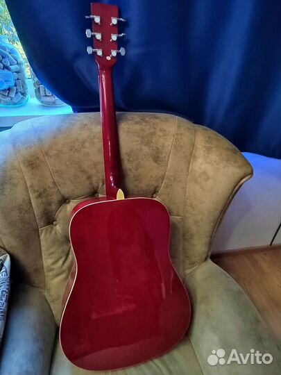 Гитара акустика
