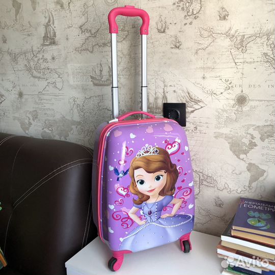 Детский чемодан для девочки