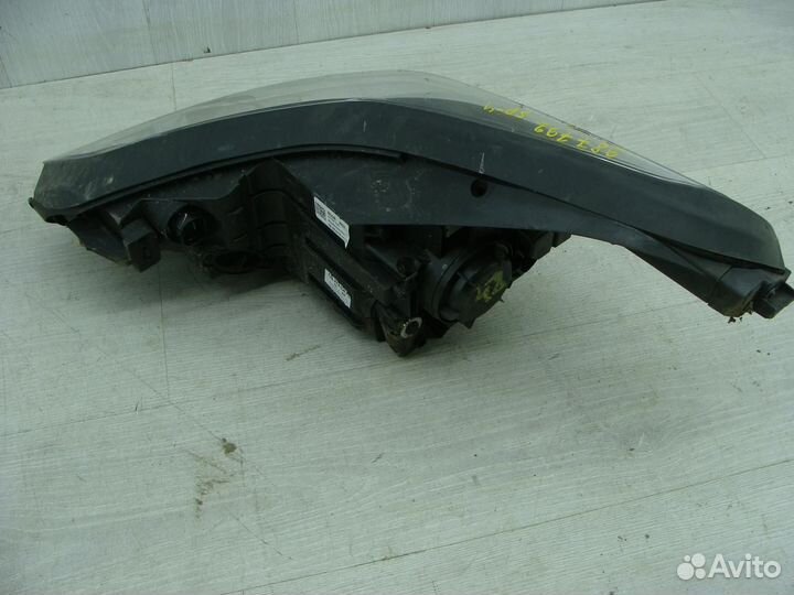 Фара правая Kia Sportage