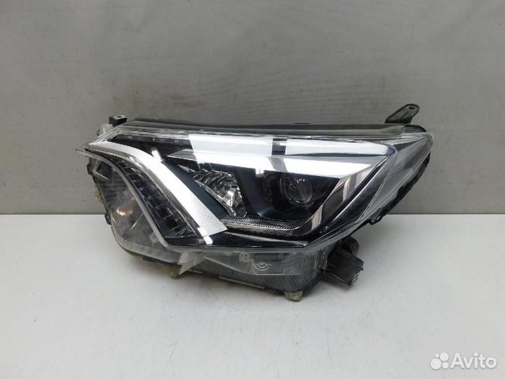 Фара левая Toyota RAV4