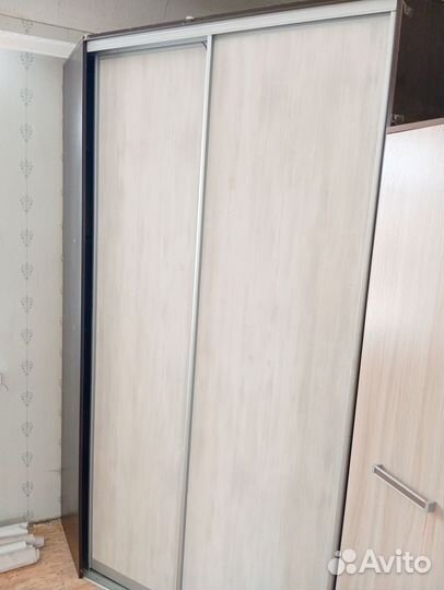 Шкаф купе угловой бу