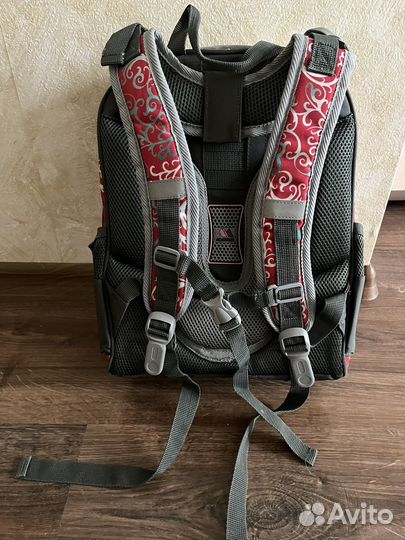 Школьный рюкзак