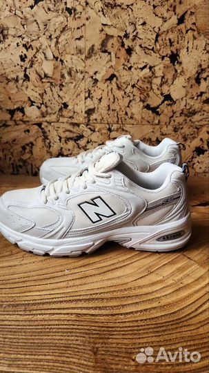 Кроссовки женские new balance