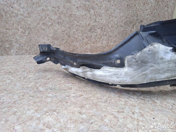 Подкрылок прав. перед. toyota aqua