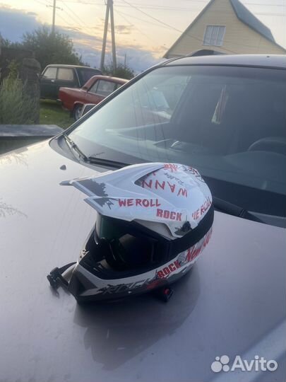 Кроссовый шлем