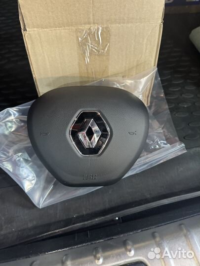 Подушка безопасности водителя Renault Duster Logan