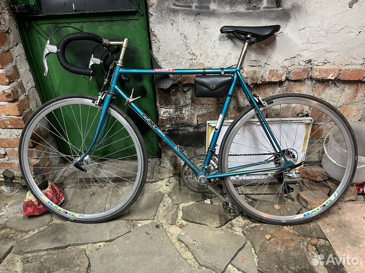 Шоссейный велосипед