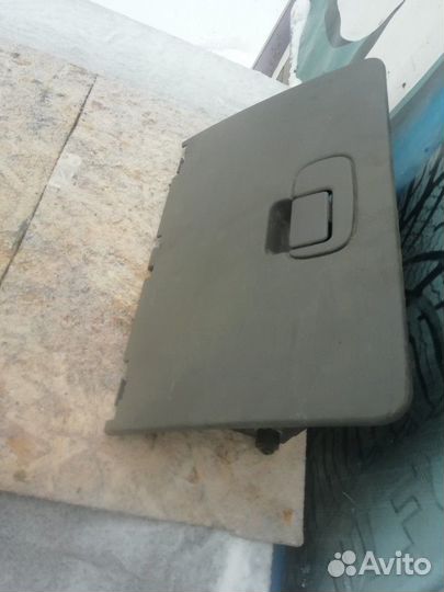 Бардачок Chrysler Sebring Dodge Stratus 2001-2007