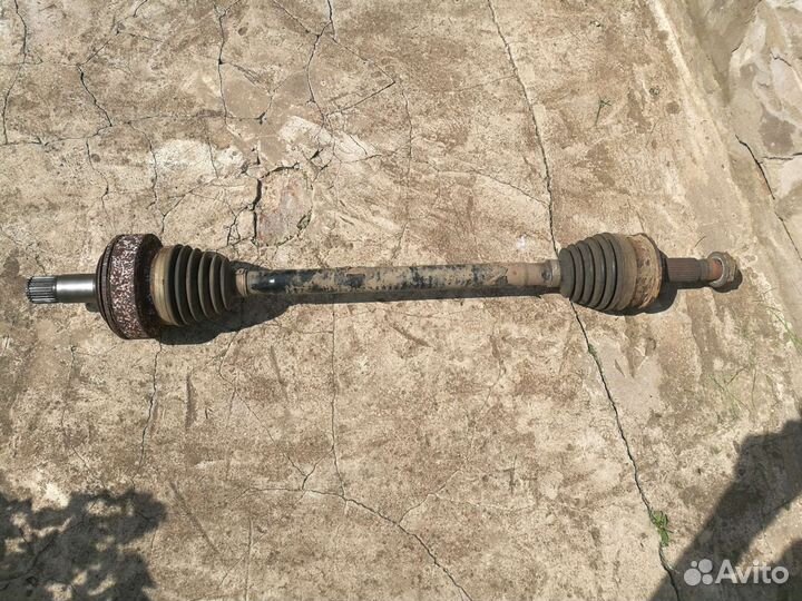 Задняя полуось