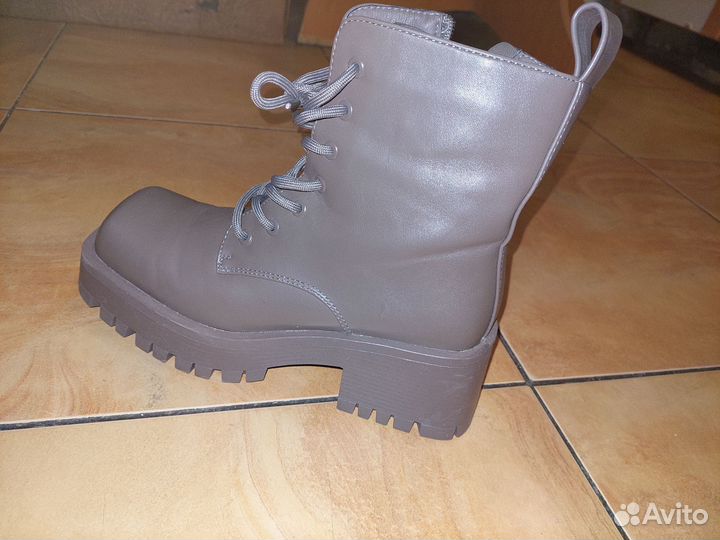 Ботинки осенние женские