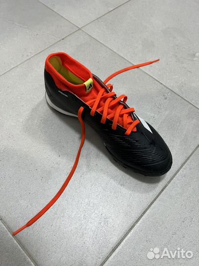 Шиповки Adidas predator