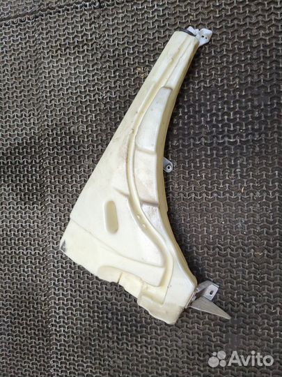 Бачок омывателя Porsche Cayenne, 2010