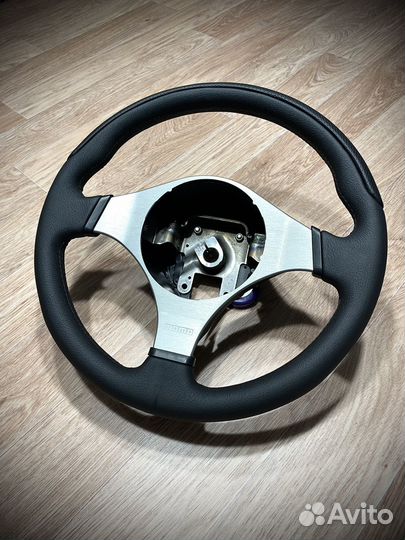 Руль momo Mitsubishi Lancer Evolution 9