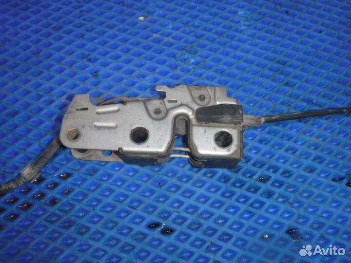 Замок капота Volkswagen Jetta 5 BSE 2007