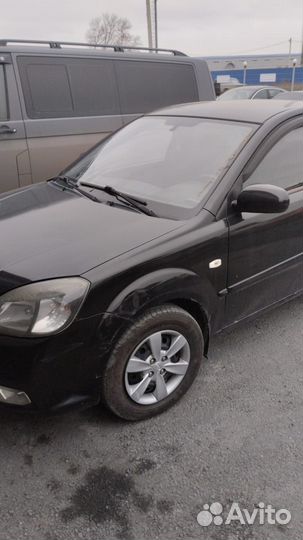 В разборе Киа Рио 2 Kia Rio 2