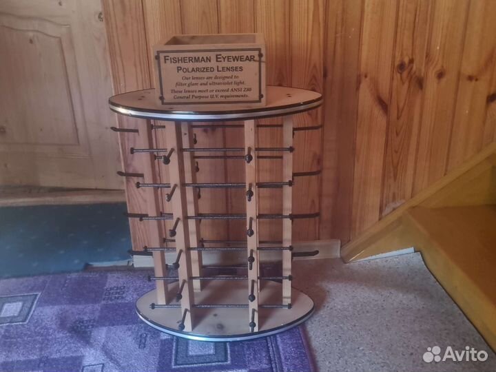 Витрина для поляризационных очков