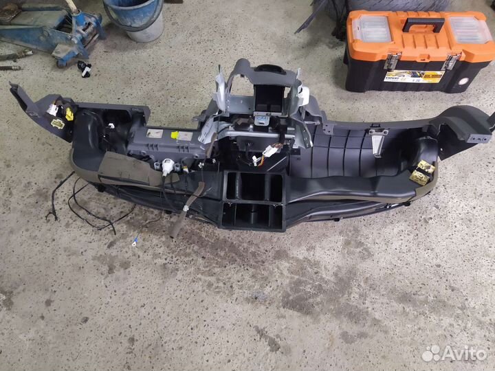 Торпеда, панель hyundai accent