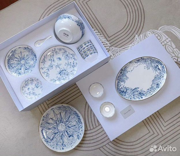 Набор столовой посуды Dior