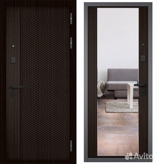 Входная дверь с зеркалом