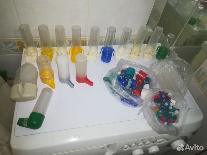 Поилки для попугаев