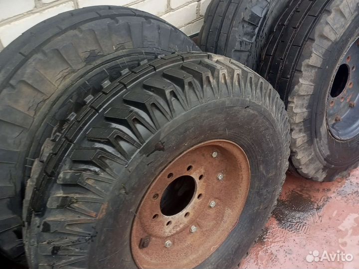 Колеса для прицепа 2птс4