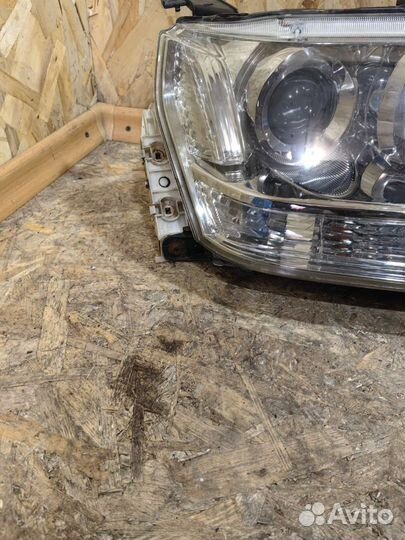 Фара Правая Сузуки Гранд Витара 2 2008 бу оригинал