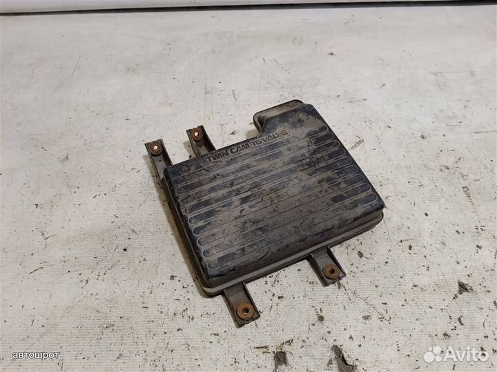 Резонатор воздушного фильтра Nissan Serena С24 99