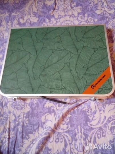 Столик туристическии как новый