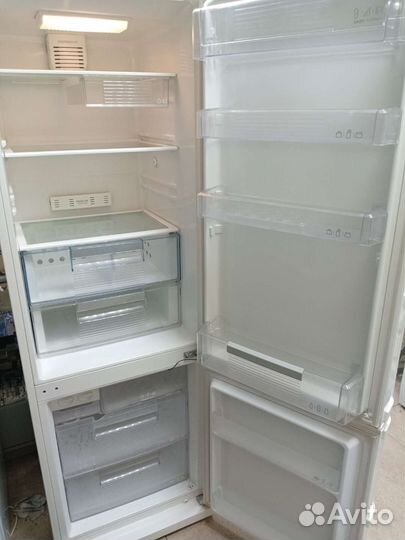 Холодильник LG