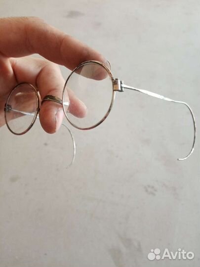 Очки старинные