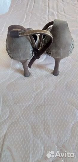 Босоножки женские 38 размер