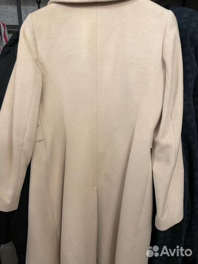 Blumarine пальто. Оригинал. Женское